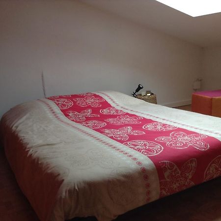 Chinchon Apartment L'Isle-sur-la-Sorgue Bagian luar foto