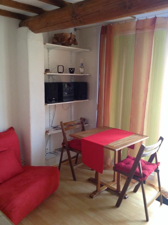Chinchon Apartment L'Isle-sur-la-Sorgue Bagian luar foto