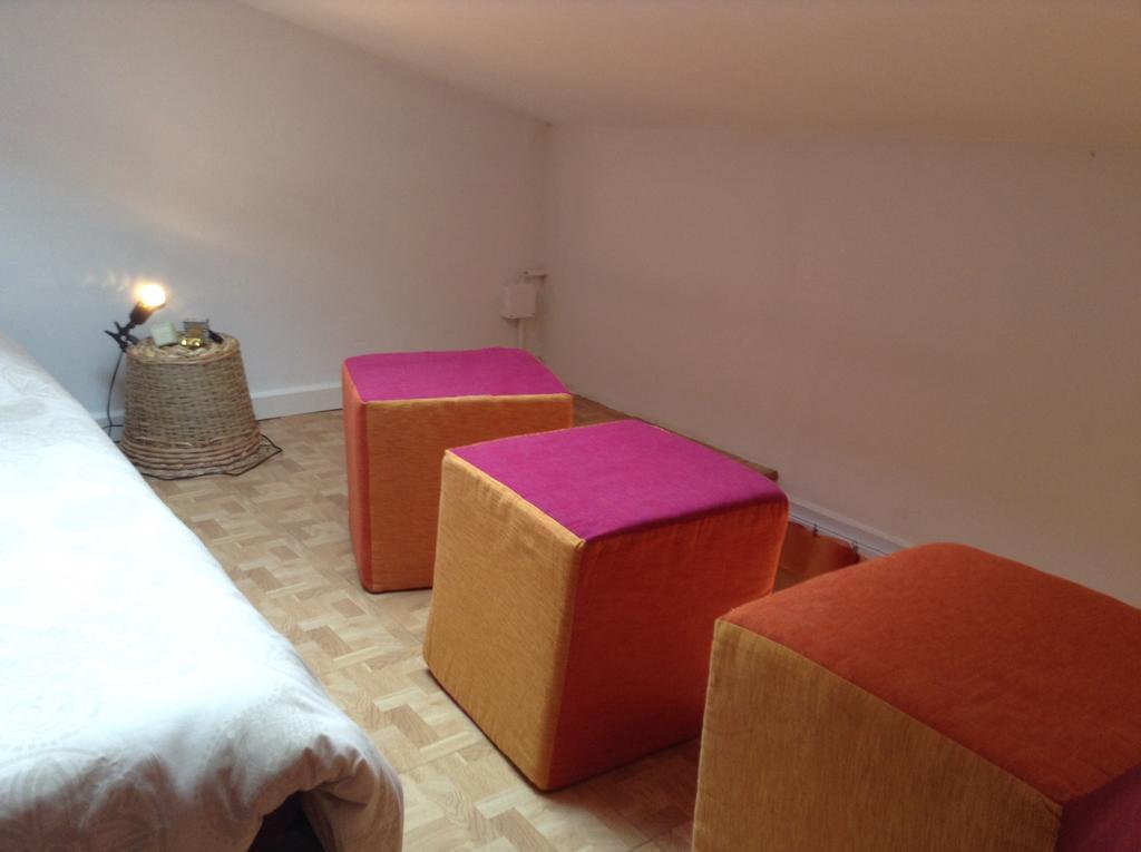 Chinchon Apartment L'Isle-sur-la-Sorgue Bagian luar foto